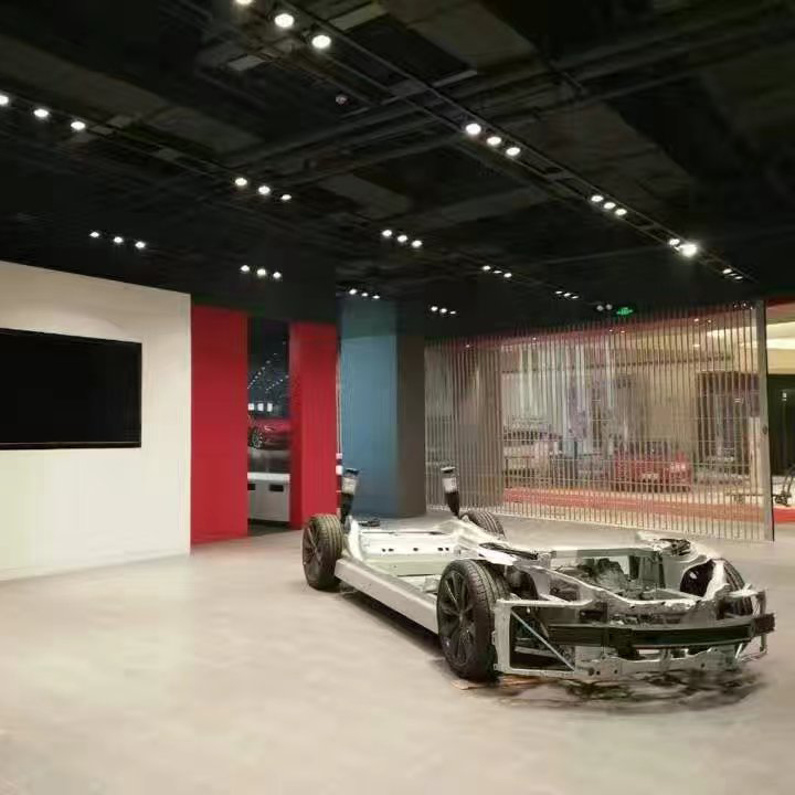 Tesla-1-LP9